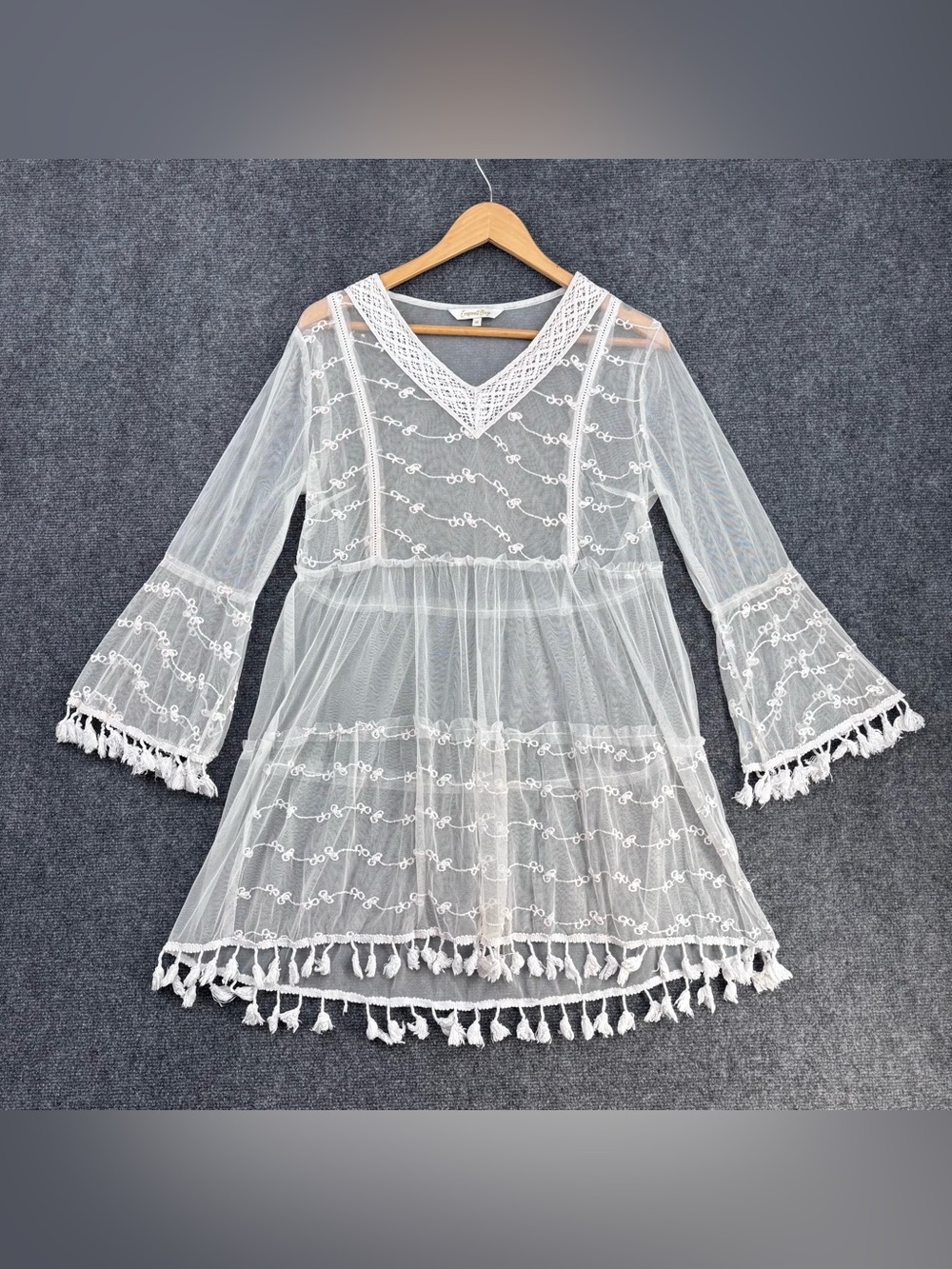 Crescent Bay White Sheer Tunic Top Women’s M Embroidered Bows Coquette Fairycore